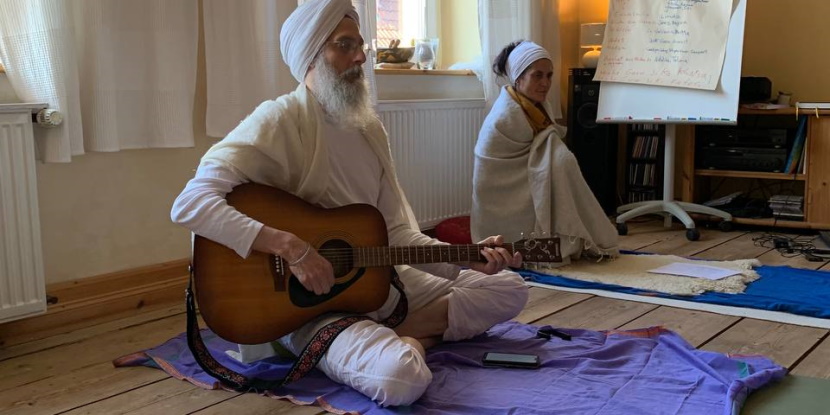 Kundalini Yoga Selbstreplikation